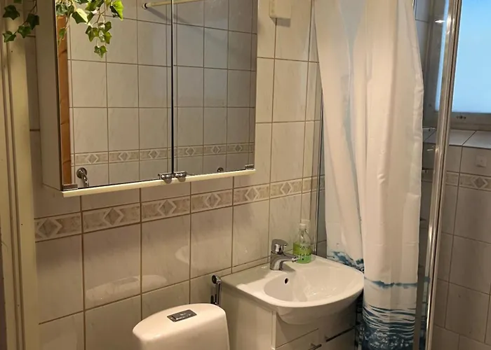 Huoneisto After Work Escape With Sauna And Balcony